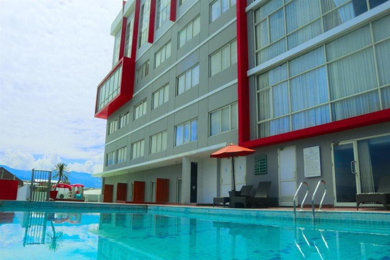 โรงแรมซานติกา ปาลู ภายนอก รูปภาพ