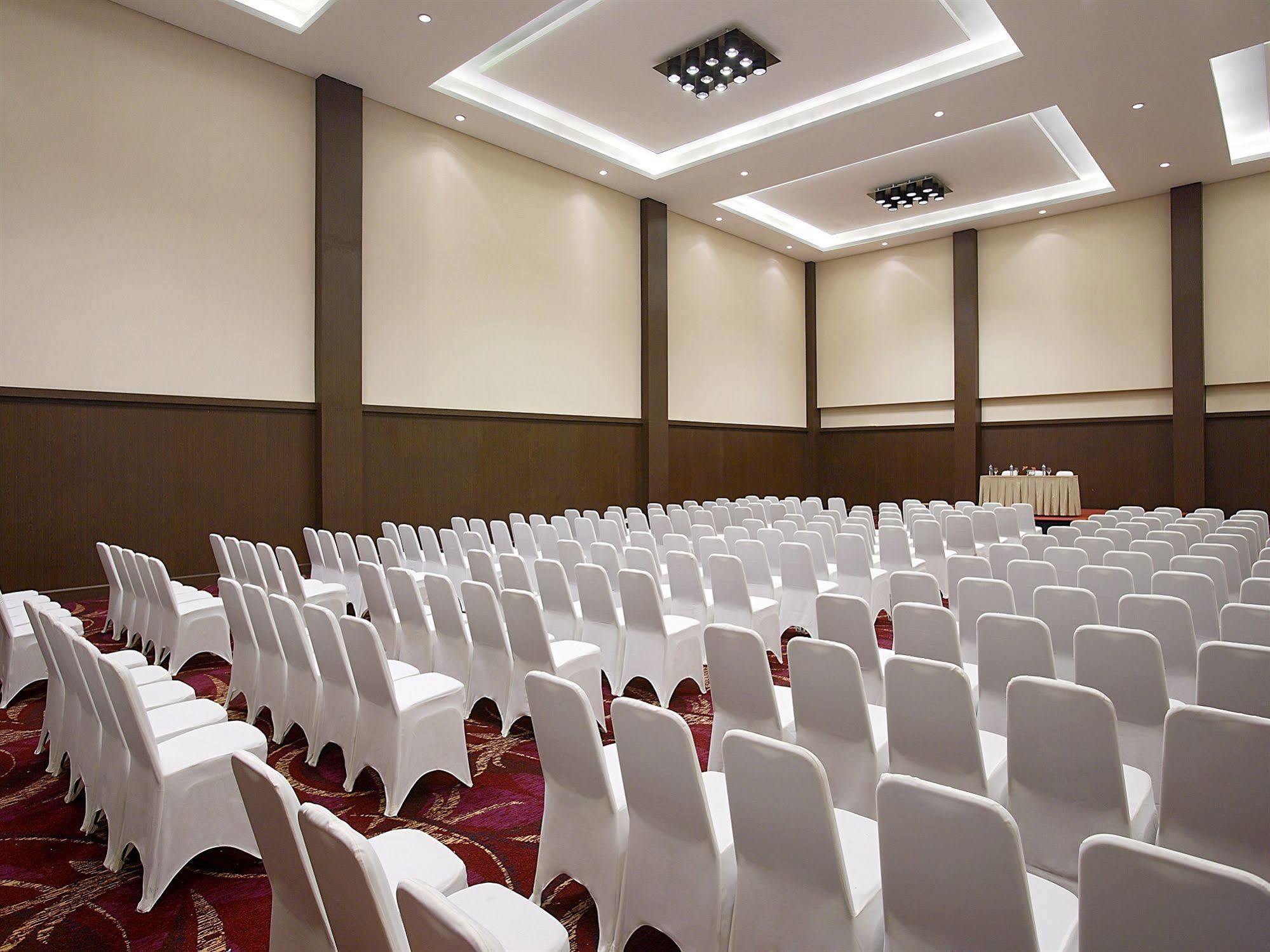 โรงแรมซานติกา ปาลู ภายนอก รูปภาพ